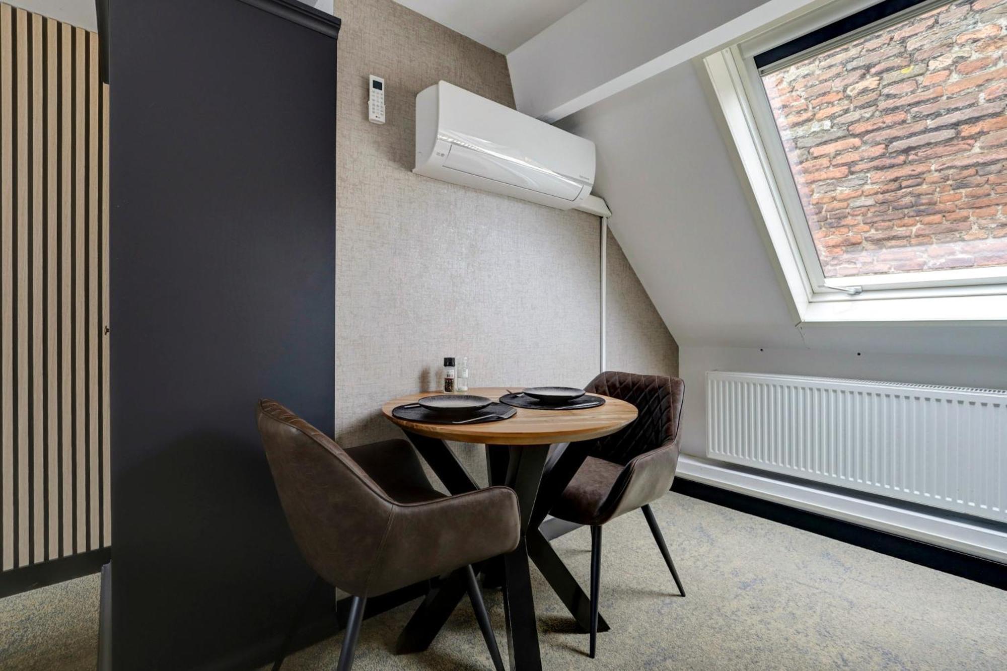 Hotel Buren Buren  Extérieur photo