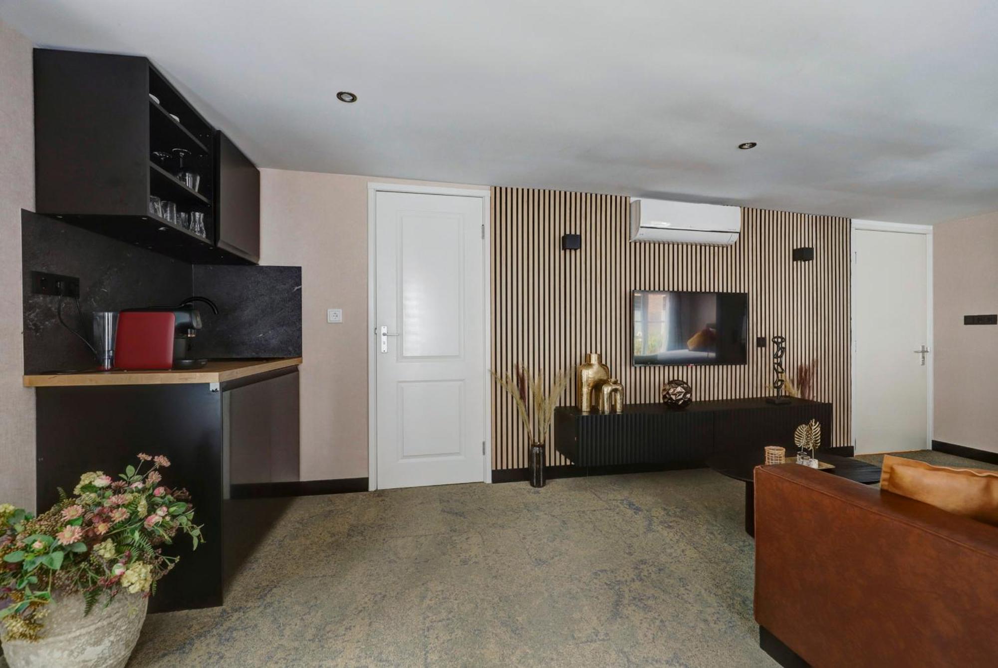 Hotel Buren Buren  Extérieur photo